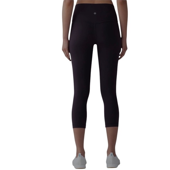 Lululemon Align Crop *19" in Black in Sz 8 - Picture 1 of 5